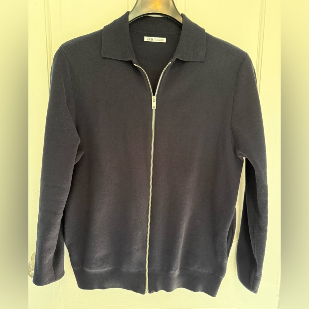 Zara Men's Dark Blue Zip-Up Sweater